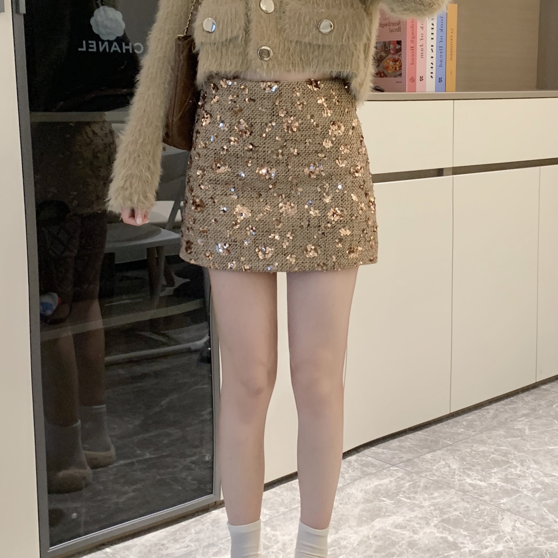 大码闪闪亮片高腰防走光A字毛呢半身裙女秋冬胖妹妹小香粗呢短裙