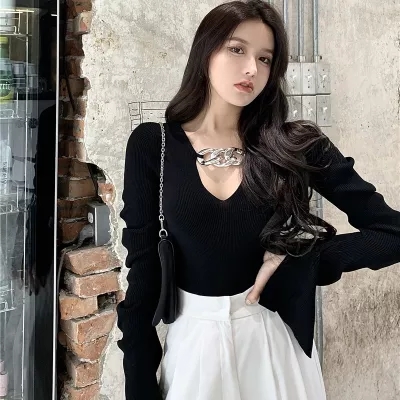 胖妹妹设计感长袖V领内搭打底衫