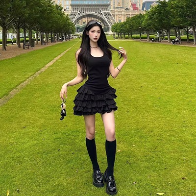 【现货】酷辣黑色吊带连衣裙子女夏季芭蕾风掐腰蛋糕裙蓬蓬短裙