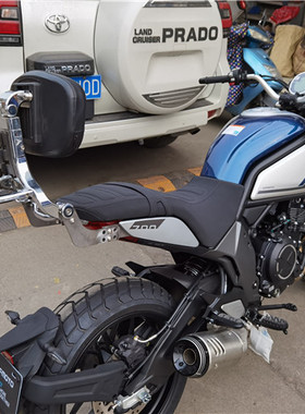 周红边箱适用于春风CF700XL摩托车的改装多功能折叠靠背+黑色支架