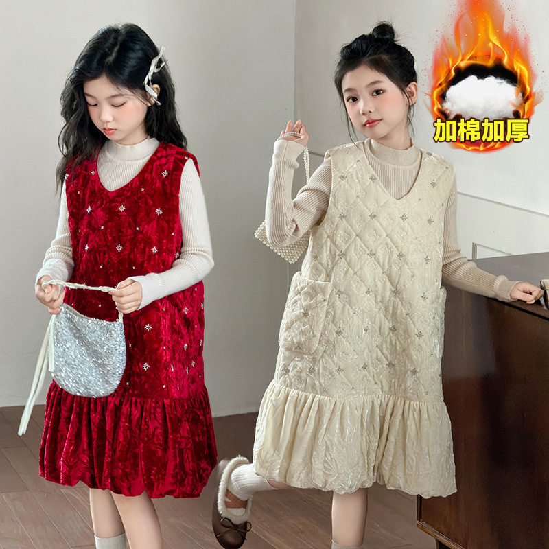 女童拜年服连衣裙2026年新款秋冬装洋气中大童重工钉珠绗棉背心裙