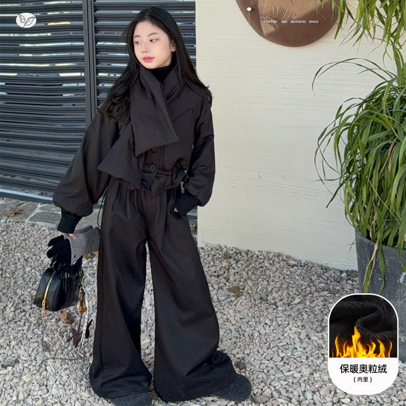 女童夹棉加厚套装2026年冬季新款中大童韩系围脖外套阔腿裤三件套