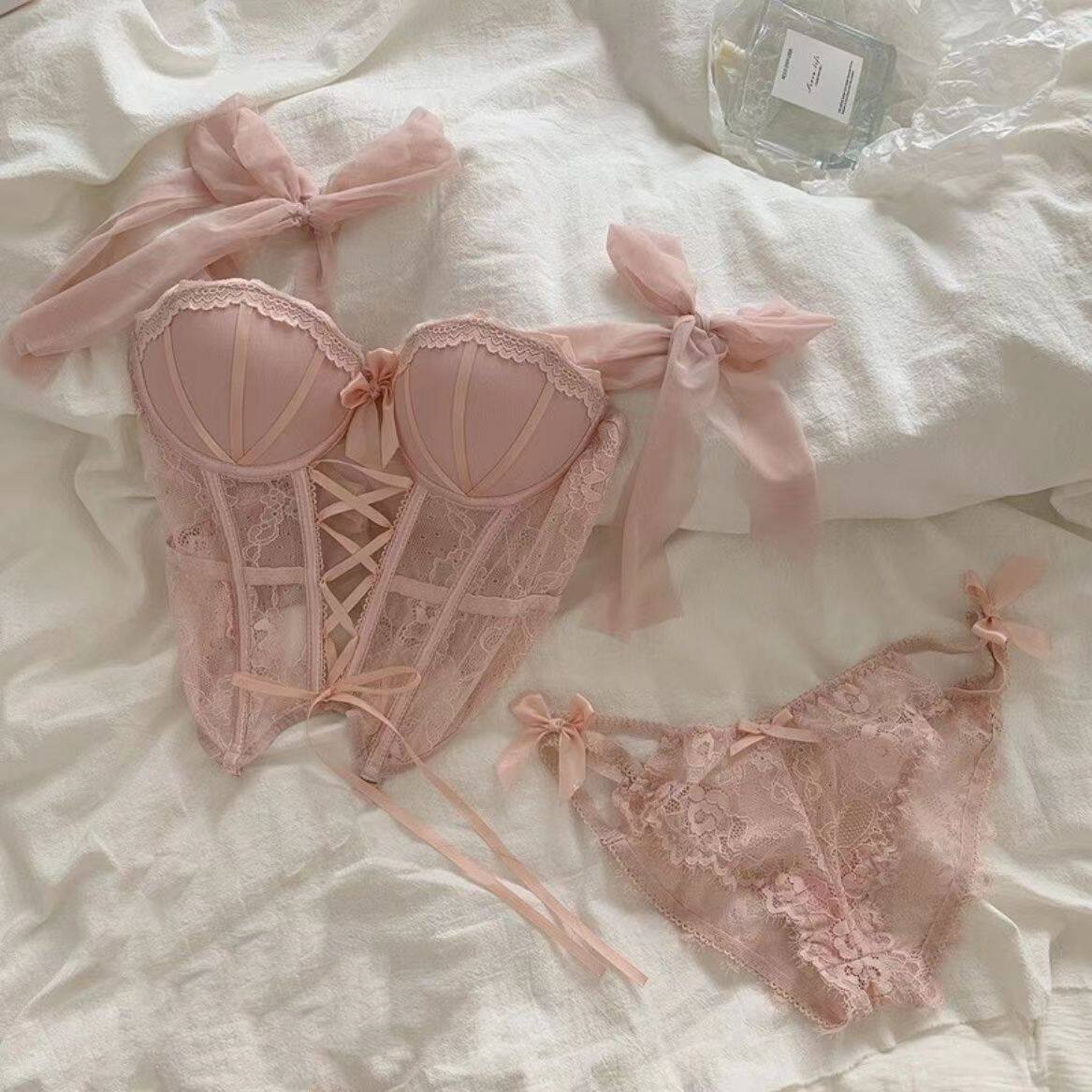 甜美蕾丝鱼骨胸衣美背显瘦