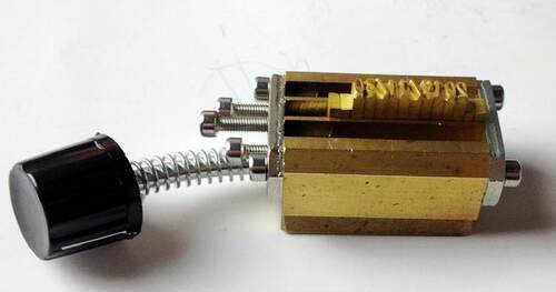 DY-8、HP-241B 色带打码机印字头/打码头/字粒夹具  纯铜材质 - 封面