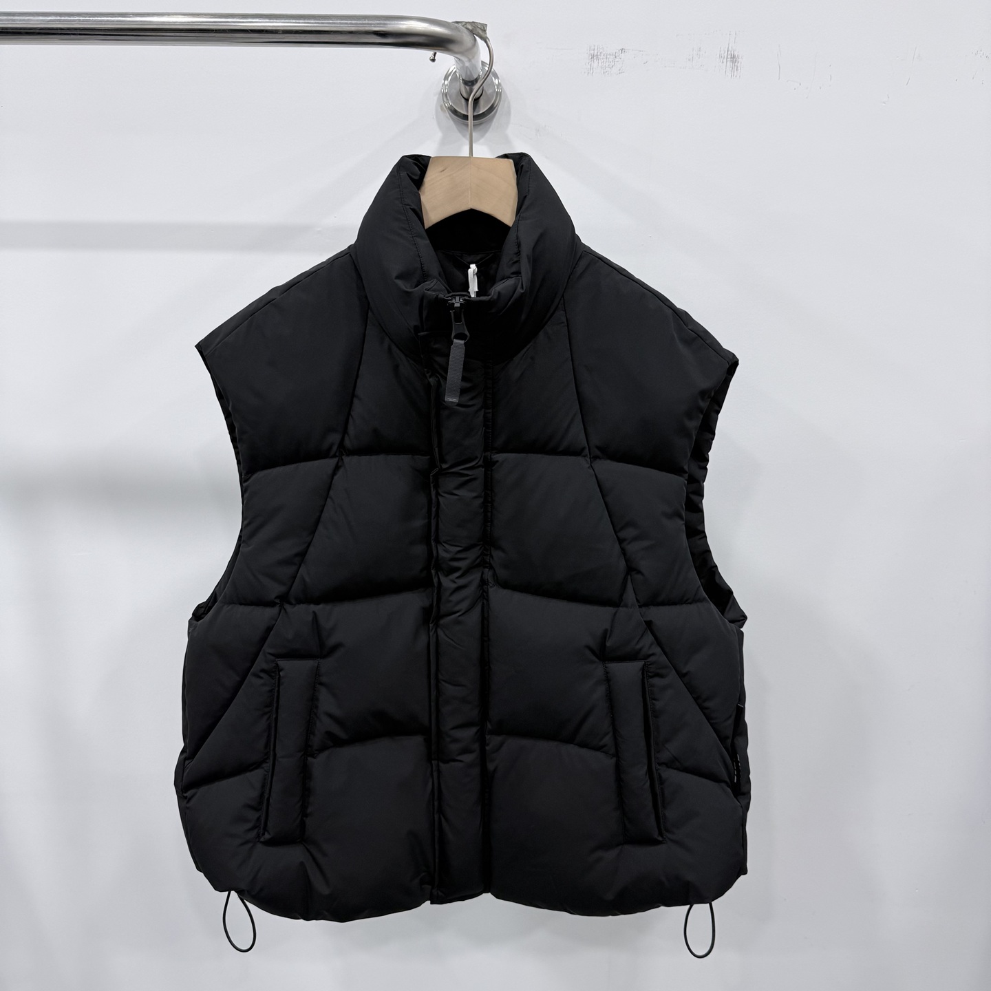 立体剪裁保暖情侣羽绒马甲男外套