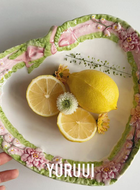 [YURUUI设计师]意大利VBC CASA白瓷铃兰浮雕粉色心心深盘