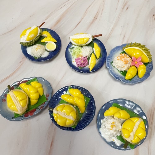 泰国特色水果芒果榴莲糯米饭食玩