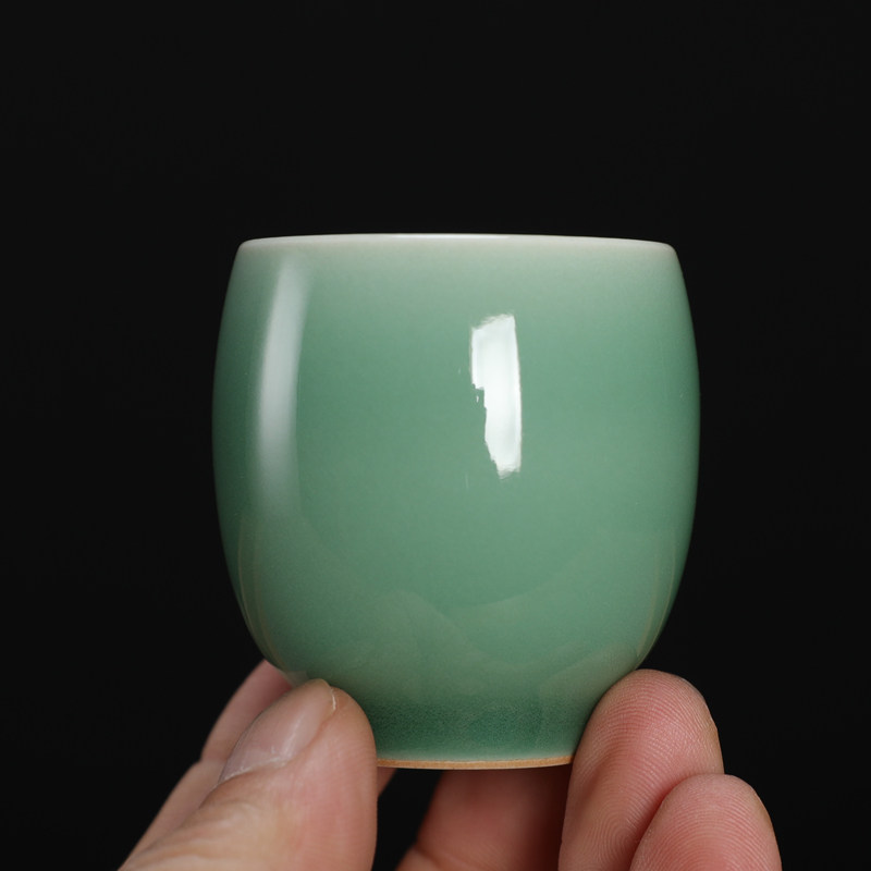 龙泉弟窑青瓷梅子青茶杯周连福纯手工功夫茶具主人杯陶瓷小号鼓杯