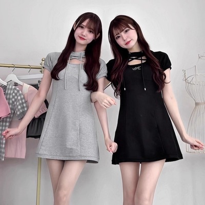 日系甜美烫钻字母镂空短袖连衣裙