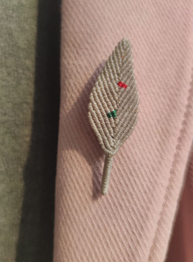 钰颂私房首饰 四季情书 原创树叶胸针红绿黄灰色叶子优雅商务别针