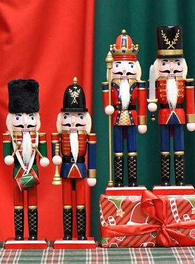 木质胡桃夹子童话士兵摆件