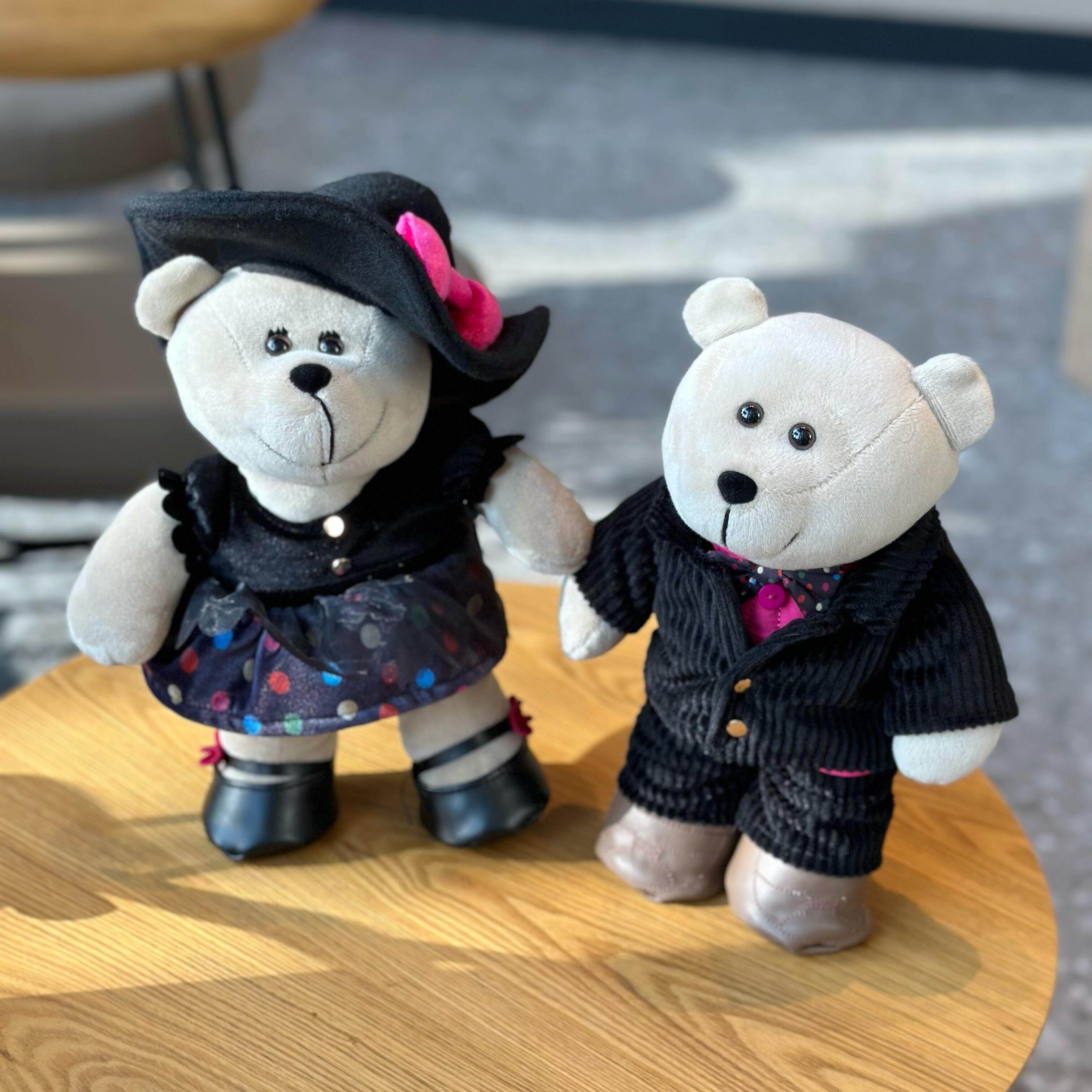 星巴克23春季新款限定kate spade熊店长复古毛绒情侣公仔玩具礼盒