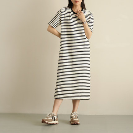 减龄条纹短袖连衣裙 女士中长款圆领百搭裙子 简约气质 夏款 女装