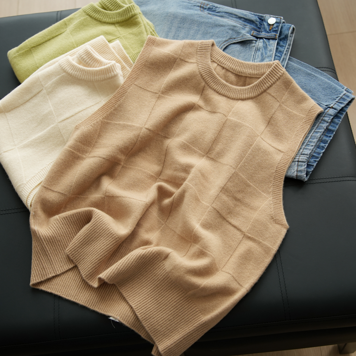 女士大方格圆领马甲羊毛背心