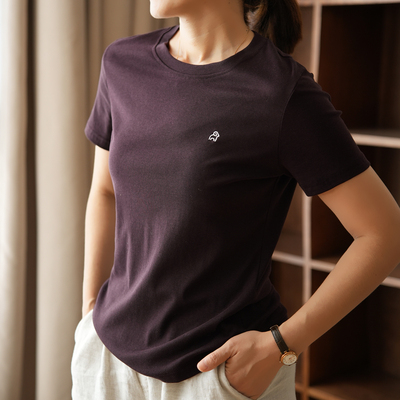女士简约刺绣T恤圆领基础短袖