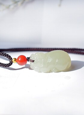 精雕和田玉老坑料冰底浅晴水玉质细腻结构紧致招财貔貅吊坠D15352