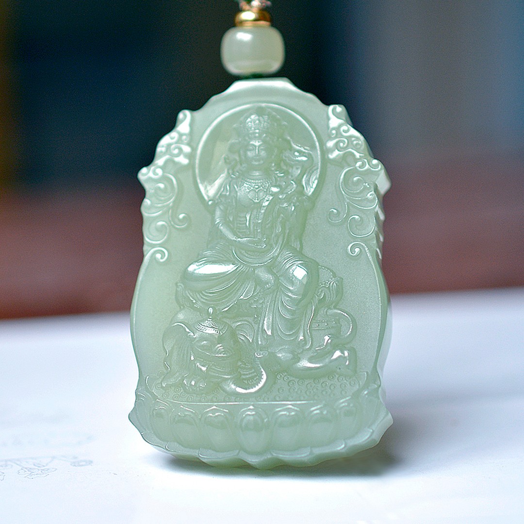 亏嘛啦和田玉青海钢板料冰底晴水玉质结构紧致普贤菩萨牌子D15413