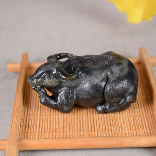 亏爆啦和田玉青花籽料雕工精湛题材清晰玉质结构紧致牛把件摆件SX