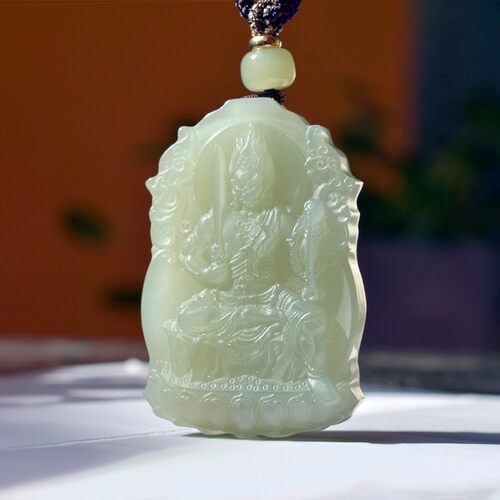 美玉馈赠佳品低调奢华玉中贵族