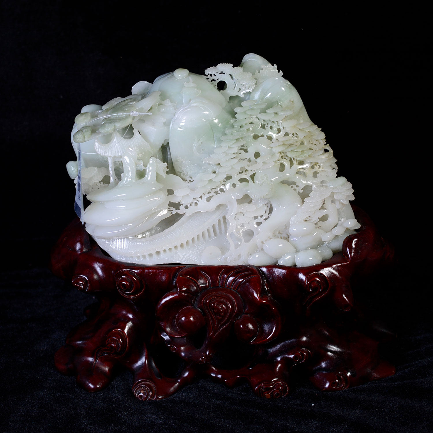 精雕工艺和田玉老坑料羊脂白玉带翠玉质细腻温润深山访友摆件2668