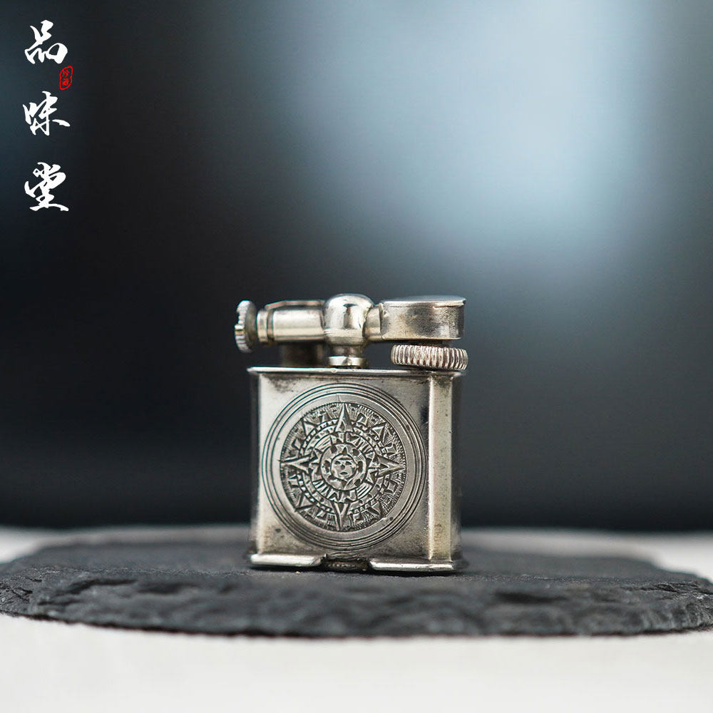 1930年墨西哥手工纯银机抬臂机煤油古董打火机小号太阳神雕花精美