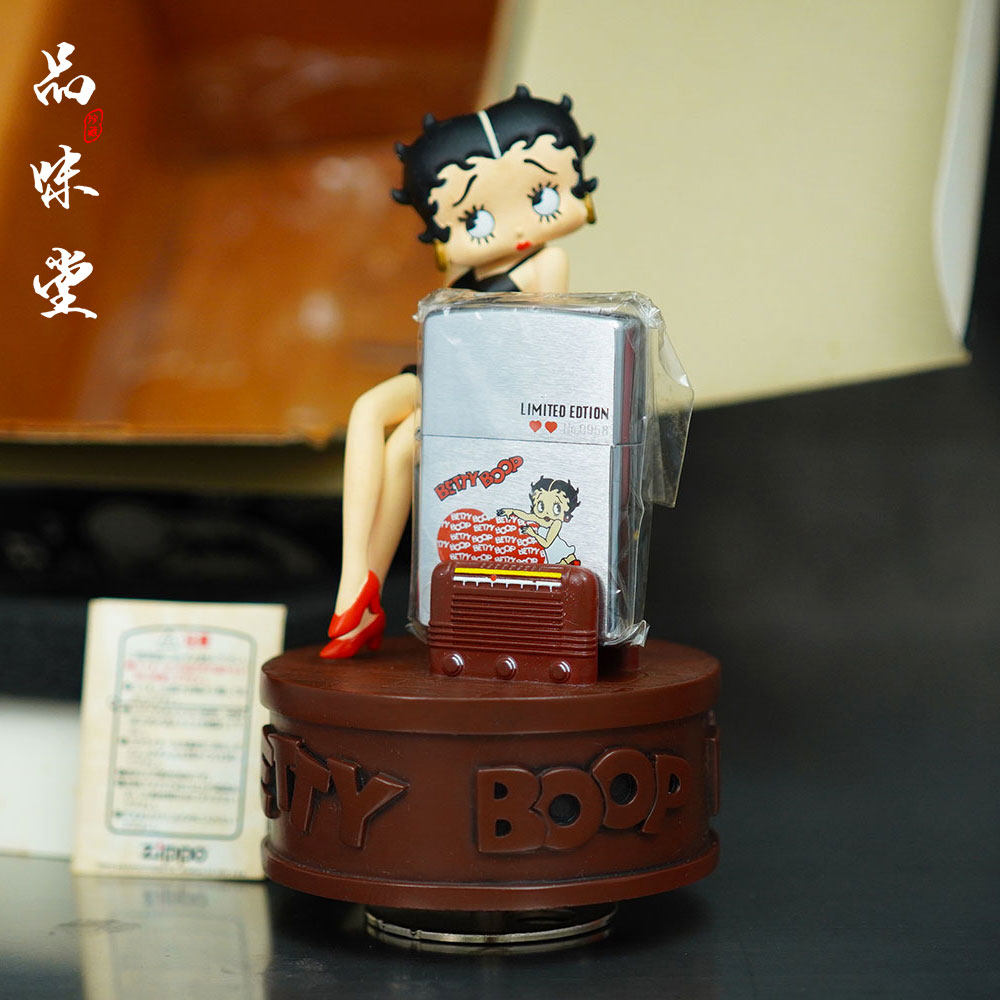 1998年美国zippo芝宝贝蒂Betty女孩台式音乐机八音盒打火机限量版
