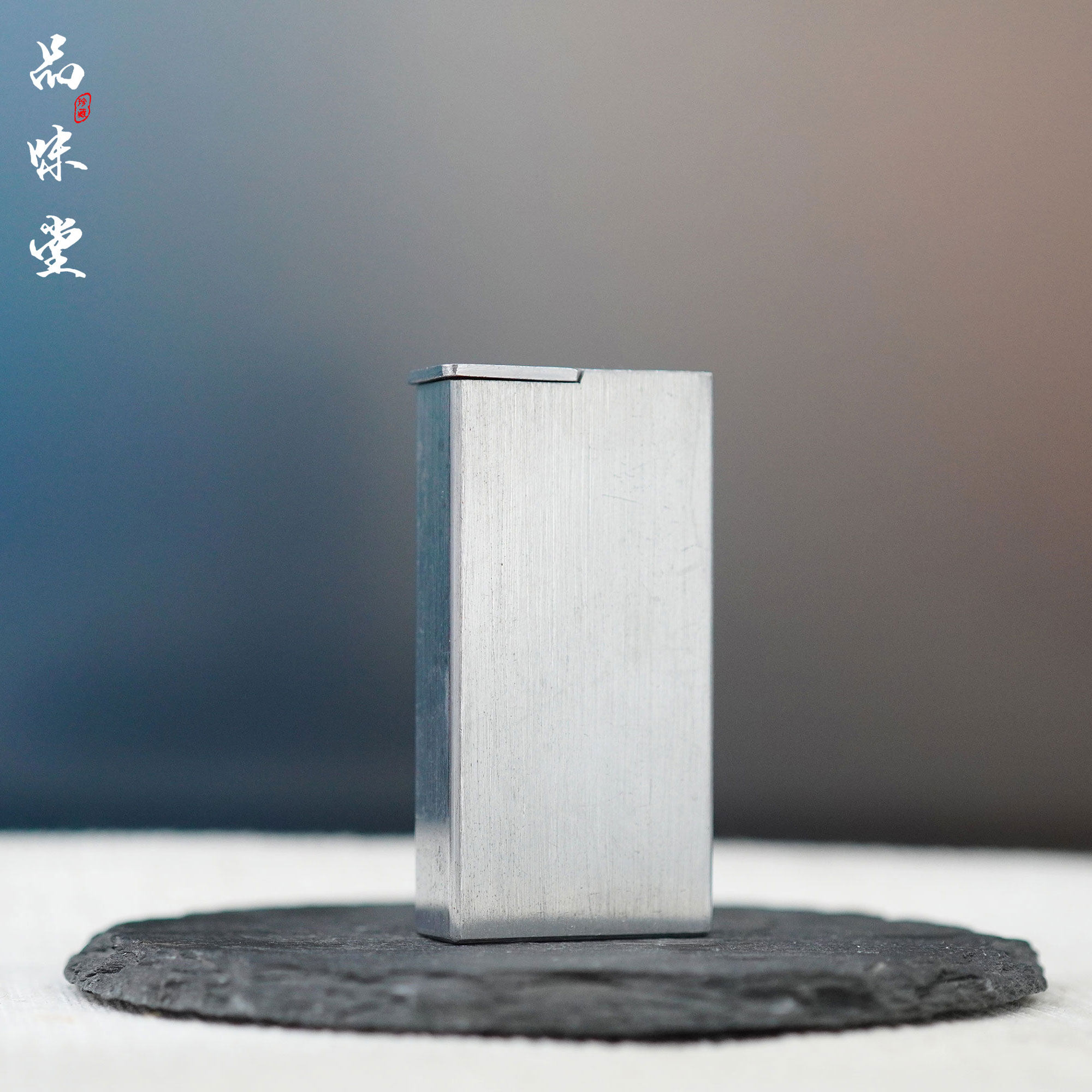 1950年代法国产SAVOIE抽拉式翻盖煤油古董打火机结构独特升降机