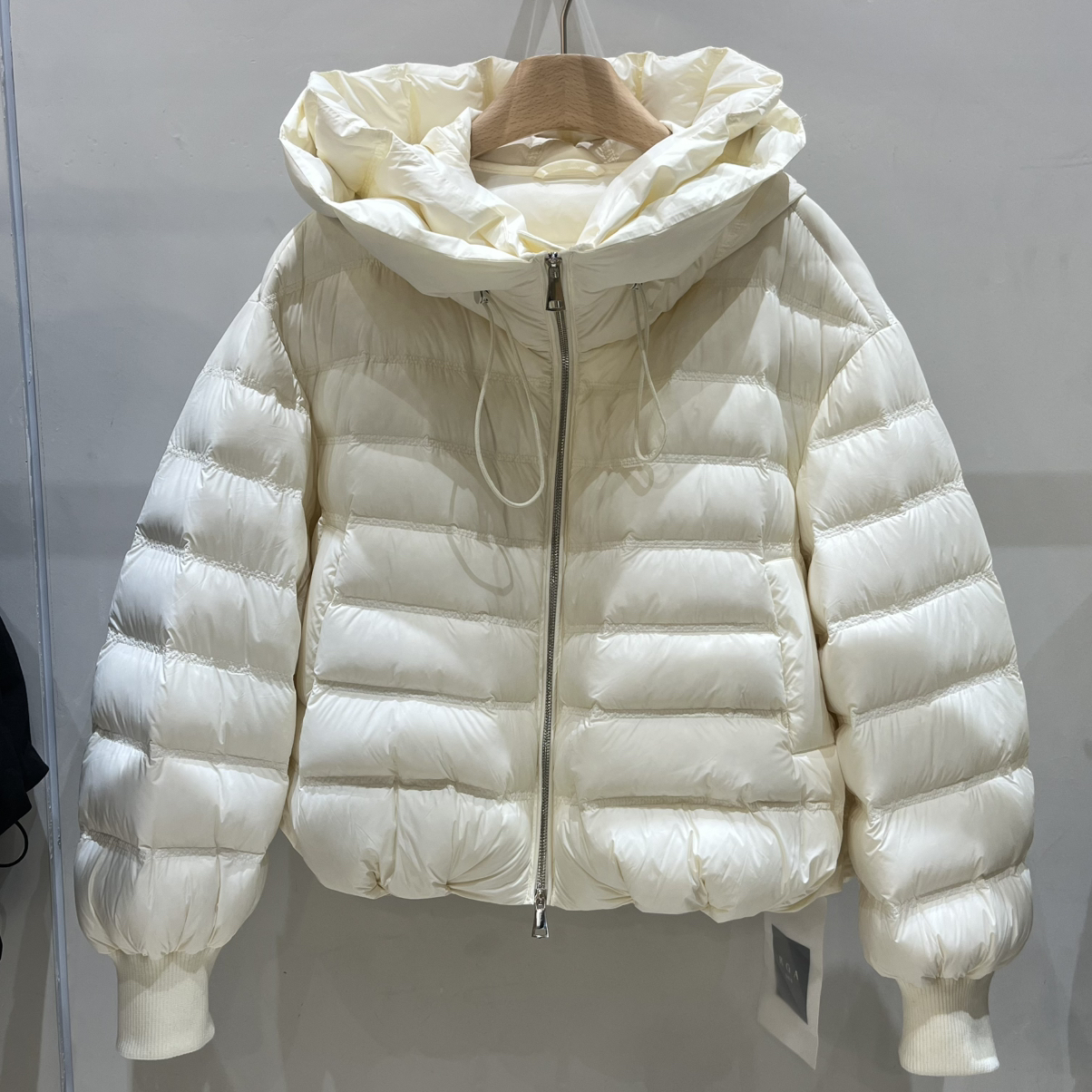 Cecil苞帽排骨泡芙90白鸭绒羽绒服外套羽绒服(含90白鸭绒)RGA-126