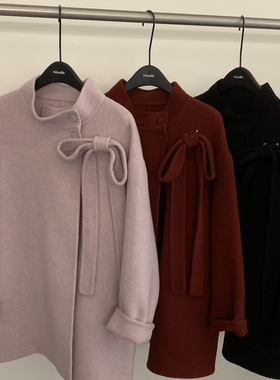 Cecil毛外套(配可拆卸蝴蝶结别针)（含90羊毛）YS1-N8107