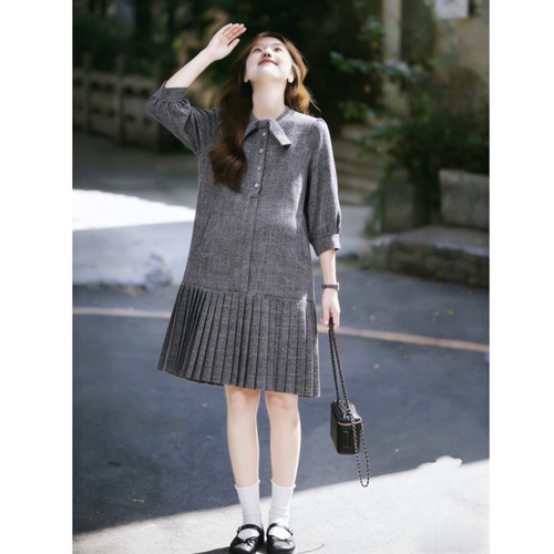 大码孕期法式连衣裙宽松中长款