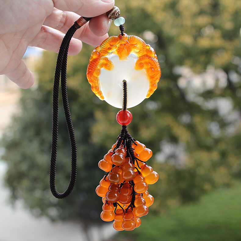 高级感天然玉石2024新款汽车挂件