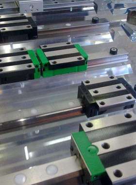 台湾HIWIN上银方轨 导轨CGH20CA CGW25CC CGH30CA 35 15