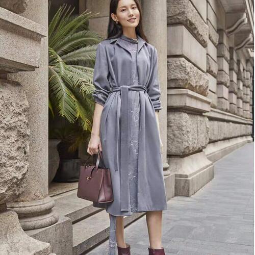 长款西装领女士简洁风保暖外套