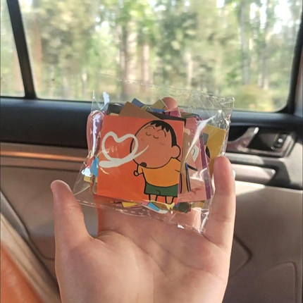 100张卡通可爱蜡笔小新笔记本电脑贴纸手机ipad水杯装饰贴画防水