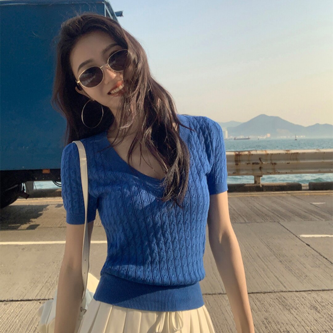 法式复古麻花条纹V领套头短袖针织衫女夏季2026新款修身显瘦上衣