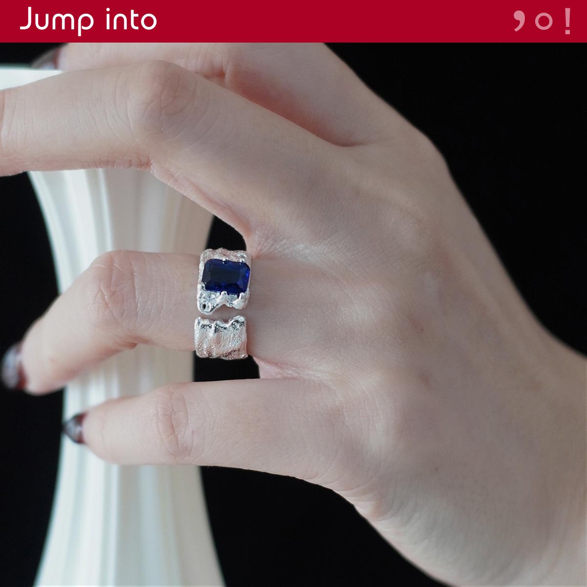 Jump into｜12·S925纯银不规则肌理蓝锆石复古时尚质感开口戒女
