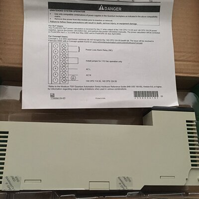 议价施耐德乙太网模块140NOE77100 TSXCBY030K TSXCBY050K