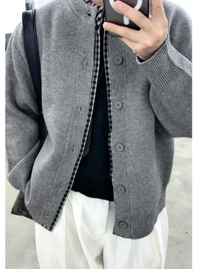 P56网图Y11高质量包芯线格子拼接毛衣外套 黑色灰色M到2XL 53/60