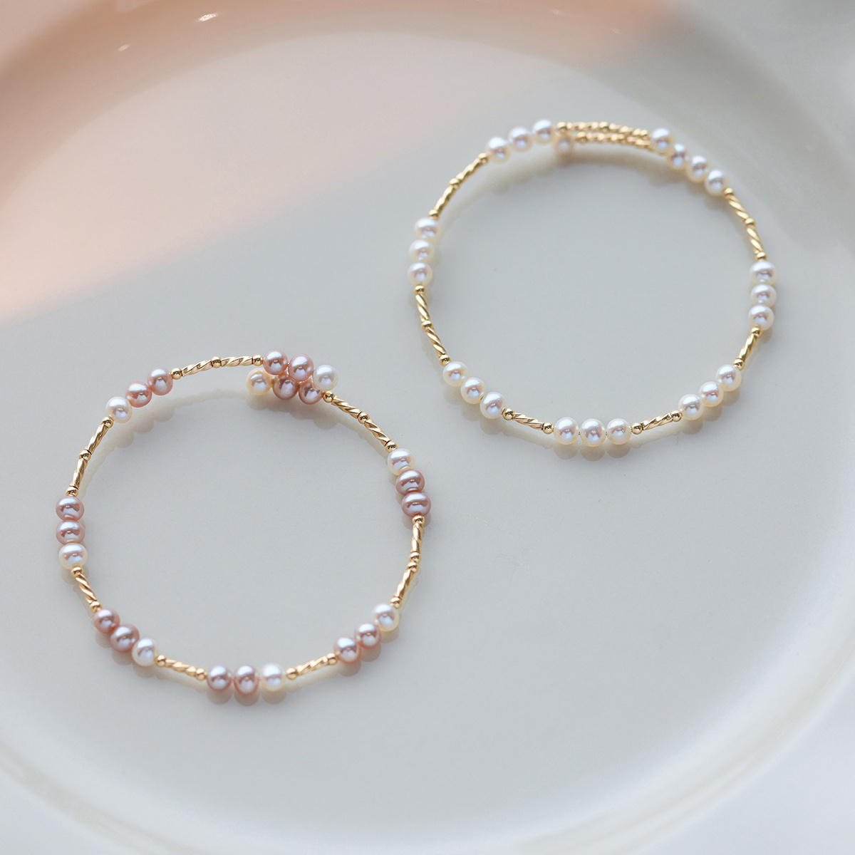 温柔少女感光泽淡水小珍珠手镯