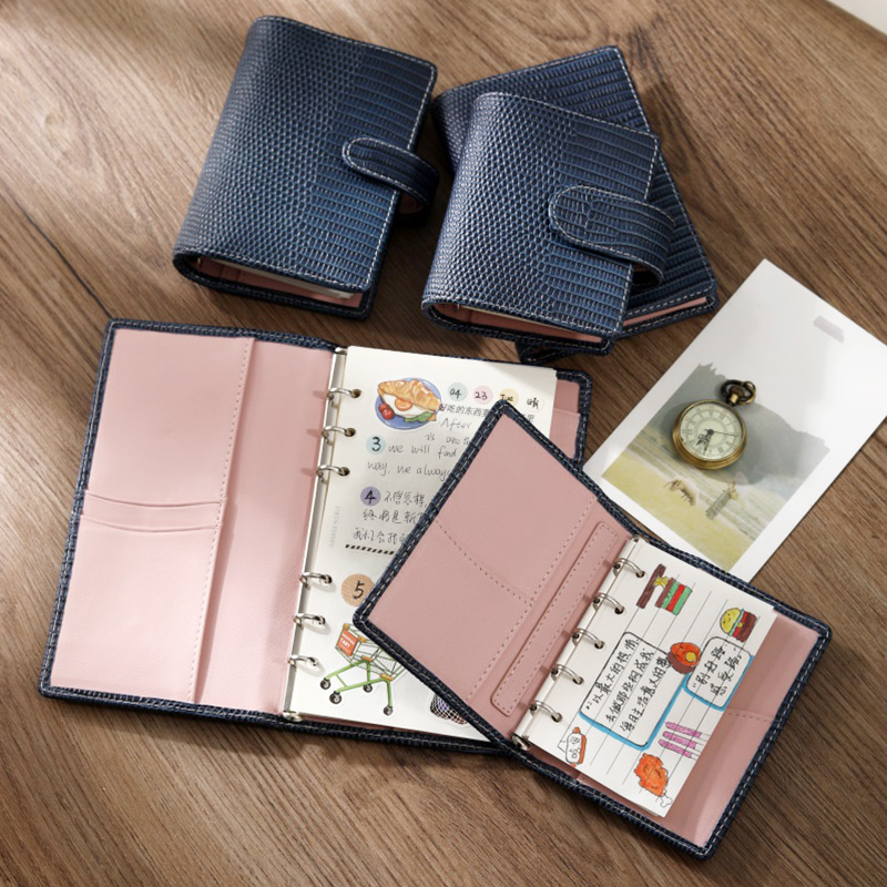 新品现货蜥蜴纹拼粉头层牛皮A6/A7/A8/M5小环便携真皮活页手账本