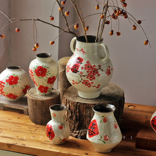 手绘喜庆新中式手工陶瓷花瓶喜字梅花双耳瓶客厅装饰摆件东方美学