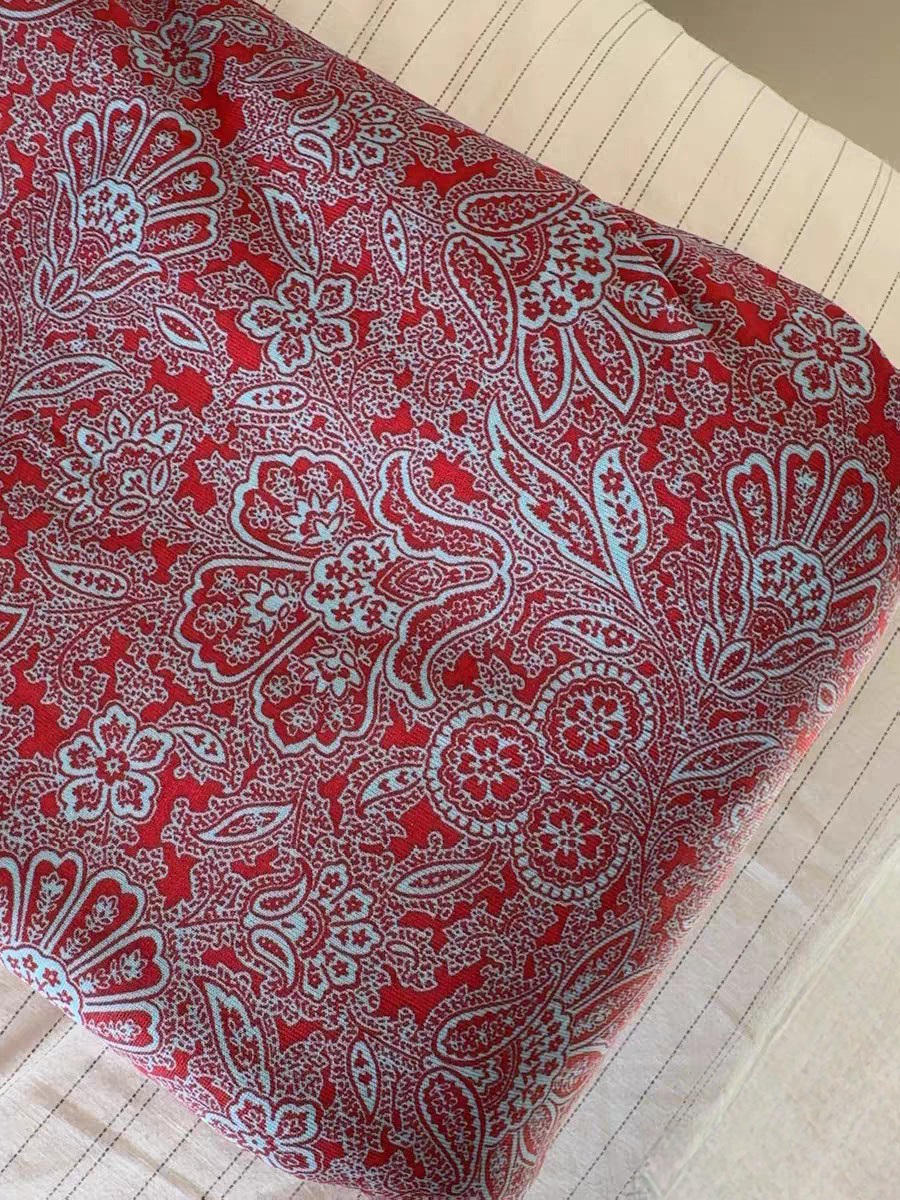 100%桑蚕丝针织真丝布料45姆米弹力门幅135可拉170以上偏厚偏密实