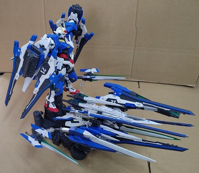 CG1100MGXN00r高达支架模型