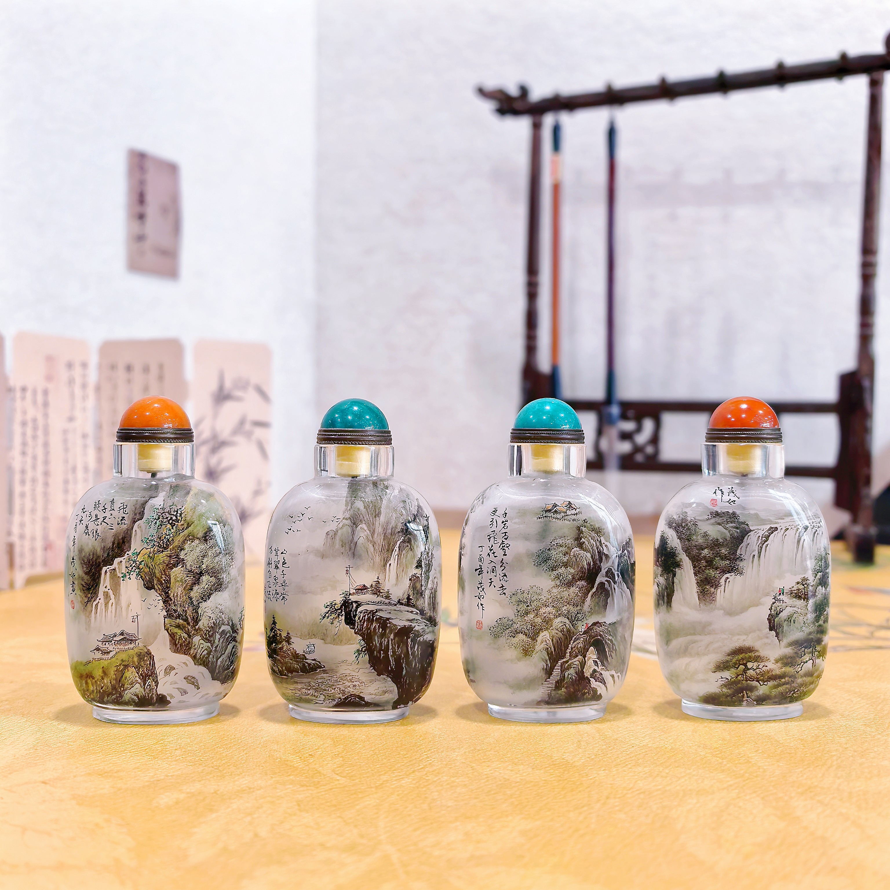 匠心独韵套装内画鼻烟壶山水图壮丽山河好画工作品新年商务收藏礼