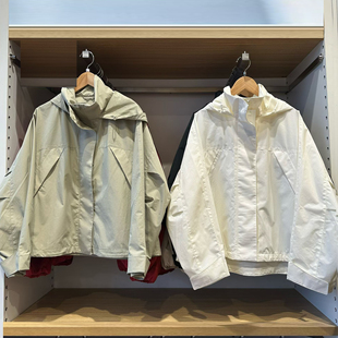 女装防风立领茄克/外套夹克新款冲锋衣休闲宽松连帽短上衣484709