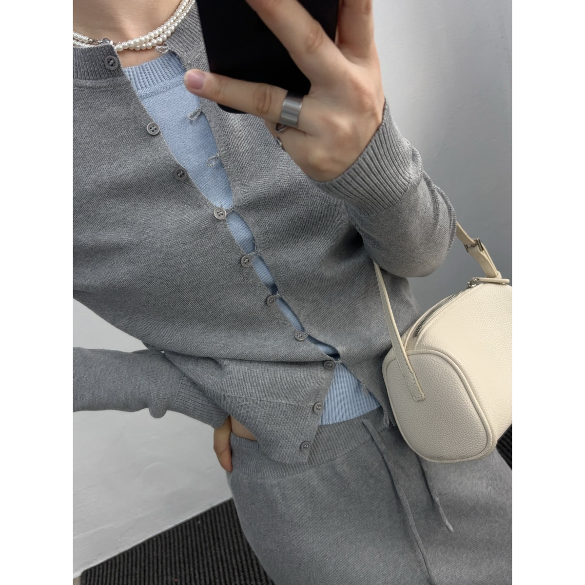 撞色假两件秋冬针织开衫新款气质高级感小个子上衣时髦打底修身女