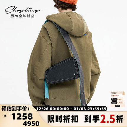 ADER ERROR 潮牌街拍女士牛皮革聚会单肩斜挎包银泰百货 301596