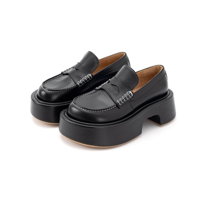 JW ANDERSON 秋冬新款女士黑色牛皮革乐福鞋银泰百货精品 301574