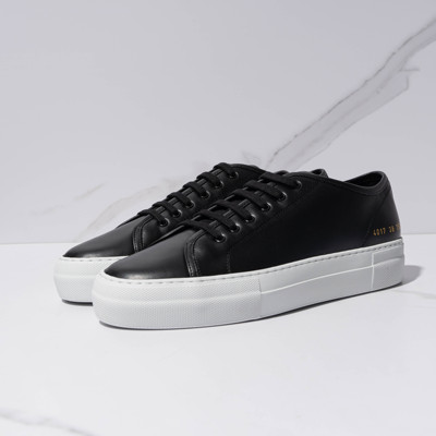 Common Projects 女士极简风经典系带休闲鞋银泰百货 301596