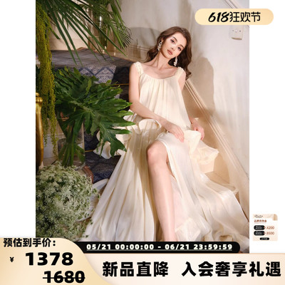 FLO NAKED26春夏女士立体蝴蝶肩带飘逸花苞连衣裙银泰百货 300170